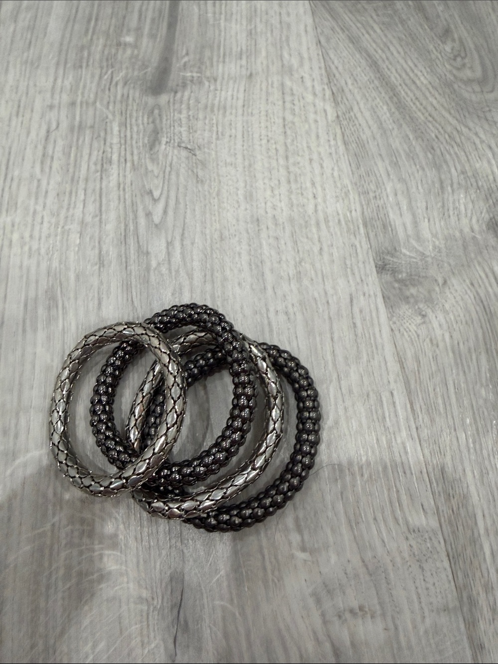 Women's Metallic Black and Silver Stretch Bracelet Set (4 bracelets)